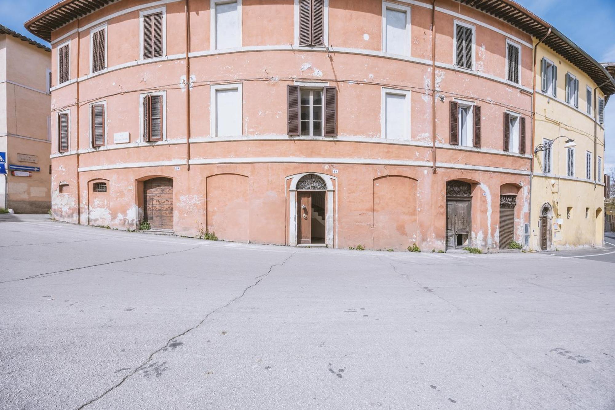Bhr - Appartamento Dell'Anfiteatro Spoleto Zewnętrze zdjęcie